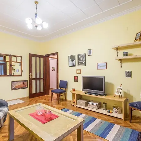 Photohome Aristocratic Center ➫ 1st Floor Lejlighed Sofia