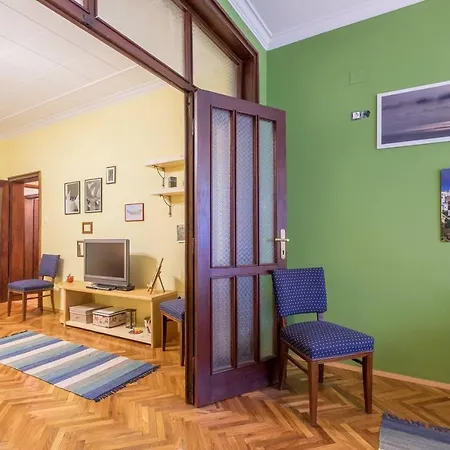 Photohome Aristocratic Center ➫ 1st Floor София